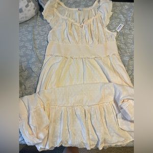 Cream Cap-Sleeved Maxi Dress